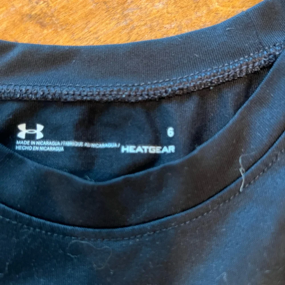 Under Armour Boys Size 6 Black Dri-Fit Christmas Lights Tee Short Sleeve Kids